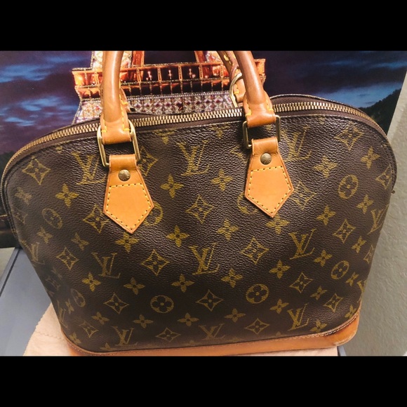 ❌❌ SOLD❌❌ Authentic Alma Pm - Picture 3 of 8